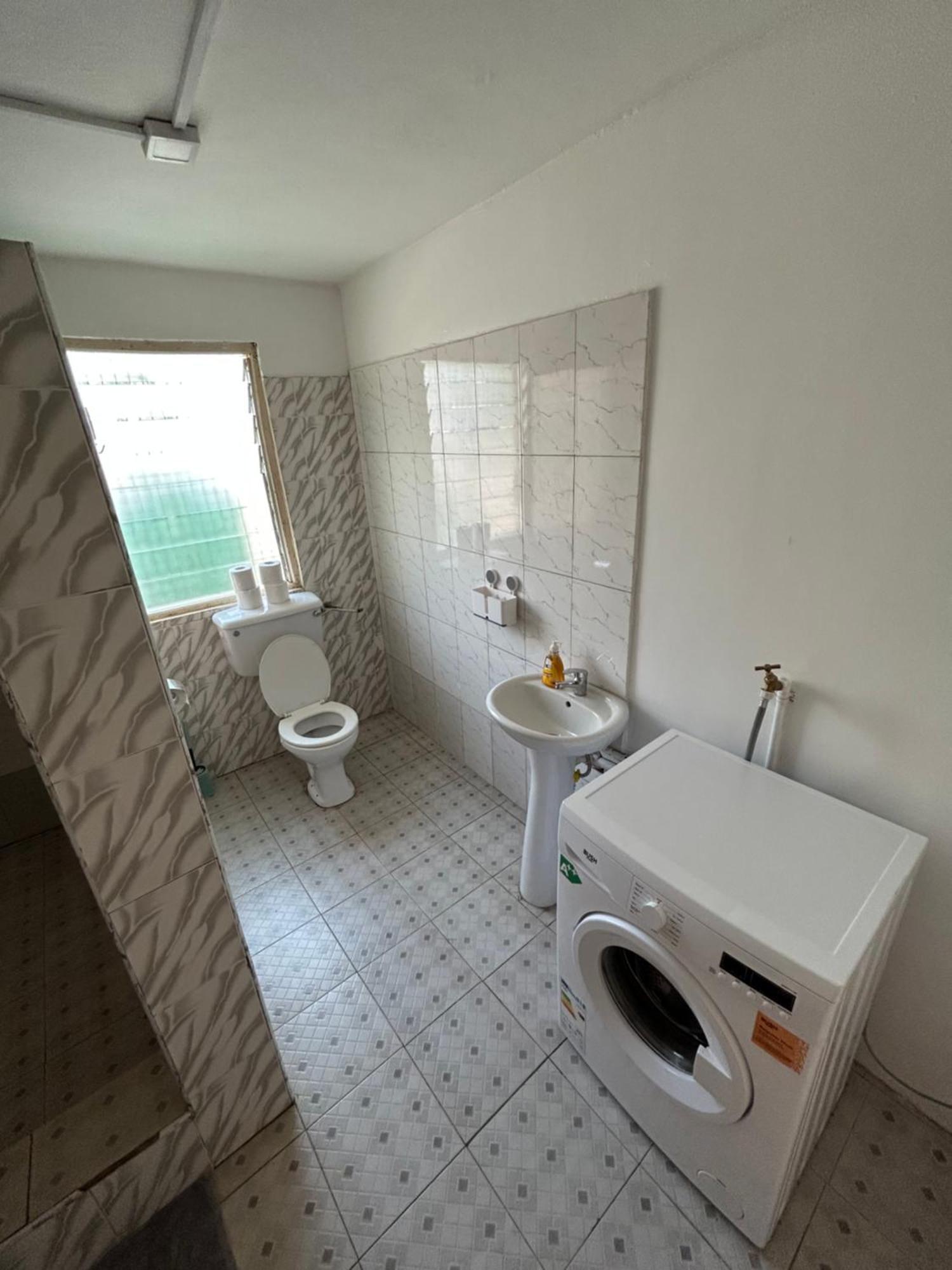 Apartament Big & Confortable House In Oxford Street Barnor Akra Zewnętrze zdjęcie